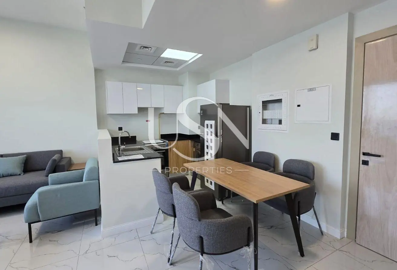 Pool View | Closed to Metro | Fully Furnished 1BR - Thumbnail 4