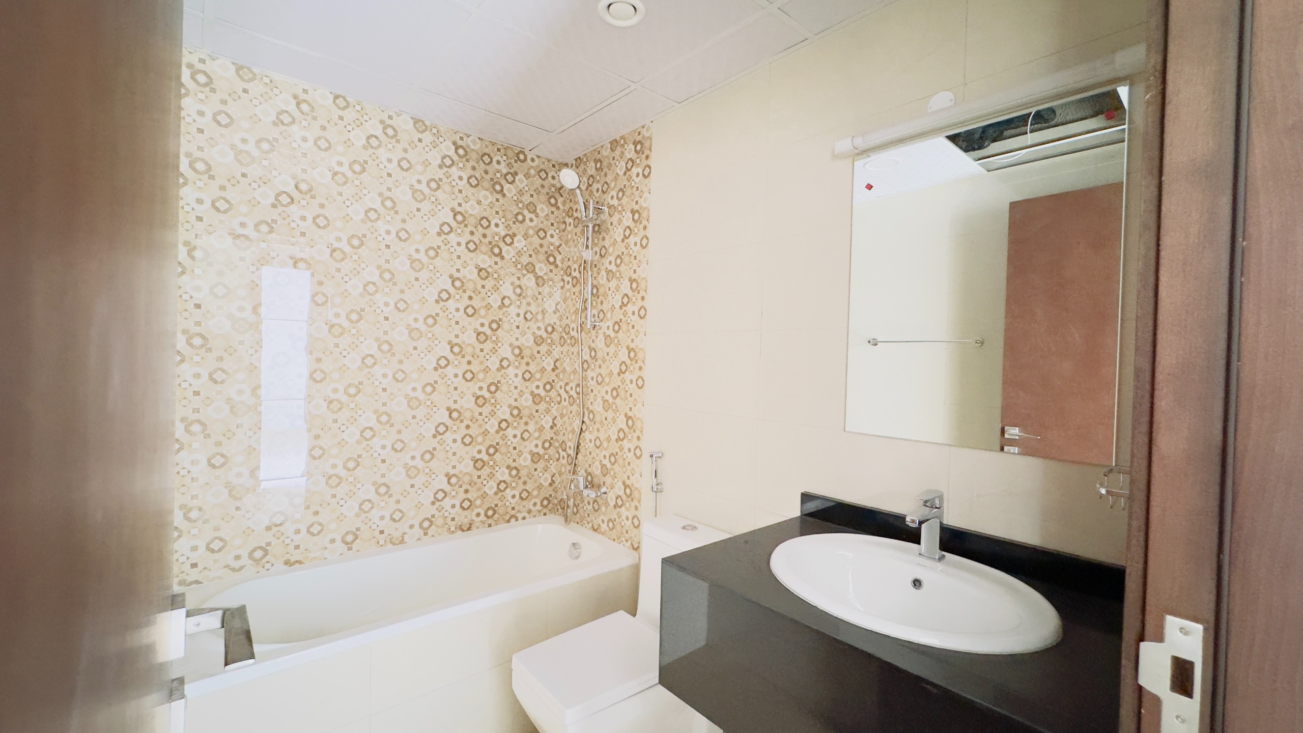 Brand New 2 Bedroom Apartment for Rent in Dubai Studio City - Thumbnail 5