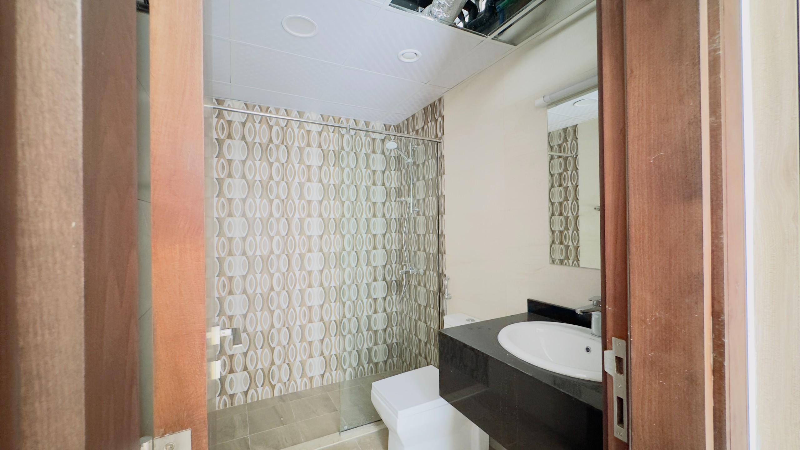 Brand New 1 Bedroom Apartment for Rent in Dubai Studio City - Thumbnail 8